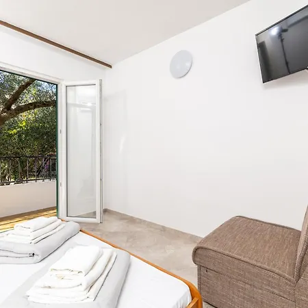 Rubin Apartment *