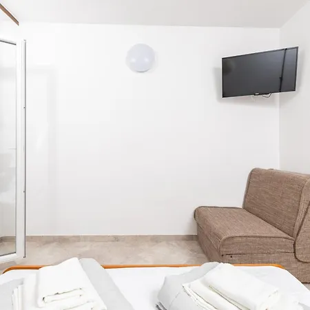 Rubin Apartment Zastrazisce