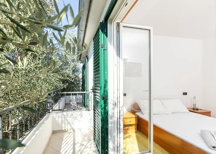 Apartment Rubin Zastražišće